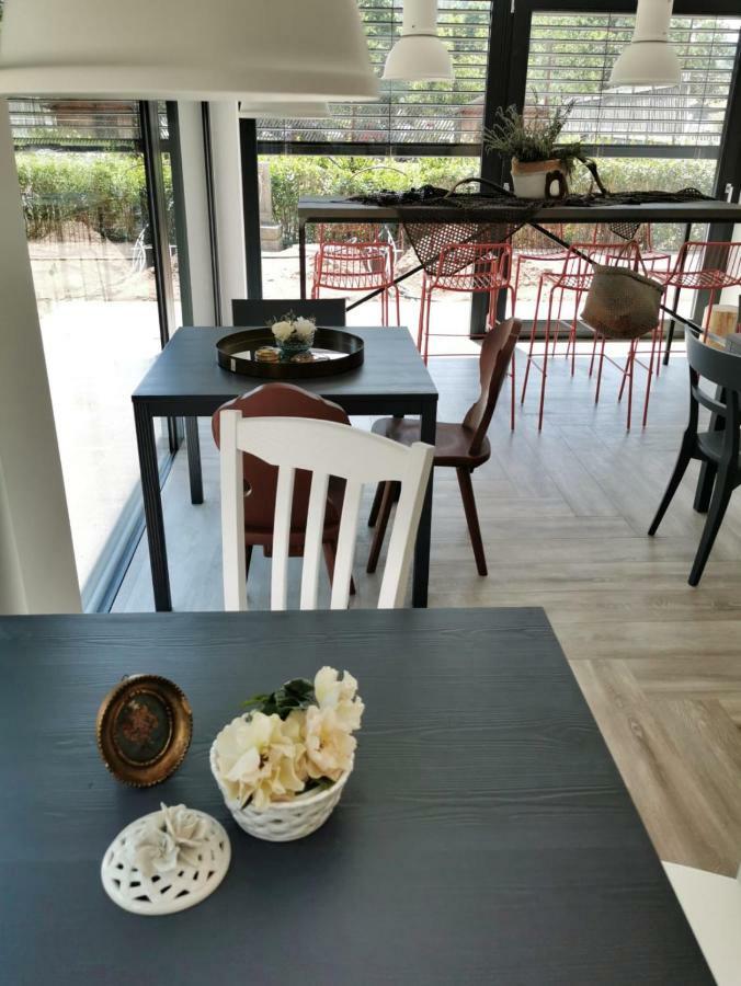 Affittacamere Casa Ester 바셀가디피네 외부 사진
